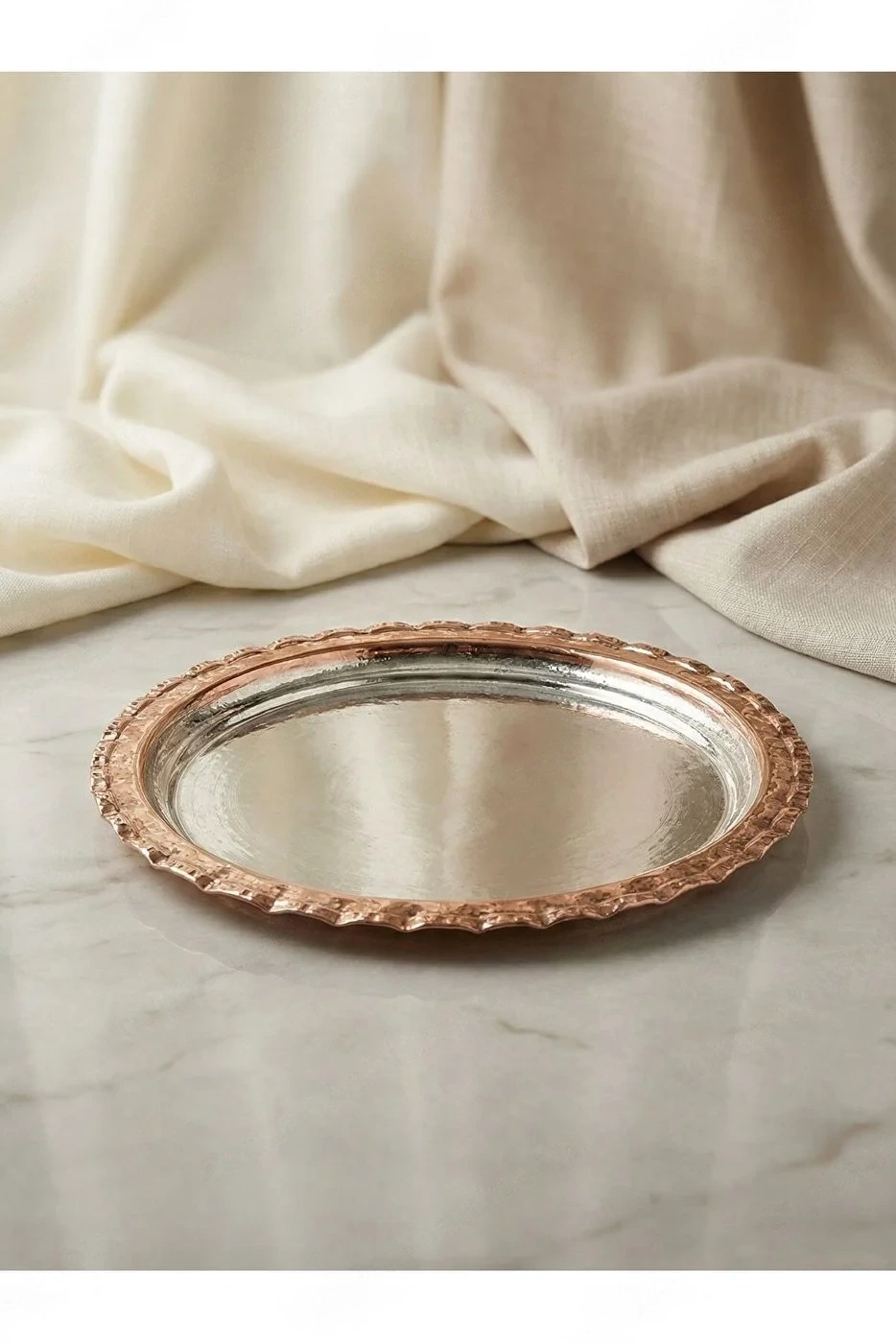 Bakır Kırmızı Kordonlu Tepsi (25 CM)